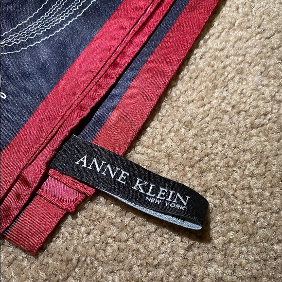 Anne Klein Scarf - Picture 10 of 10